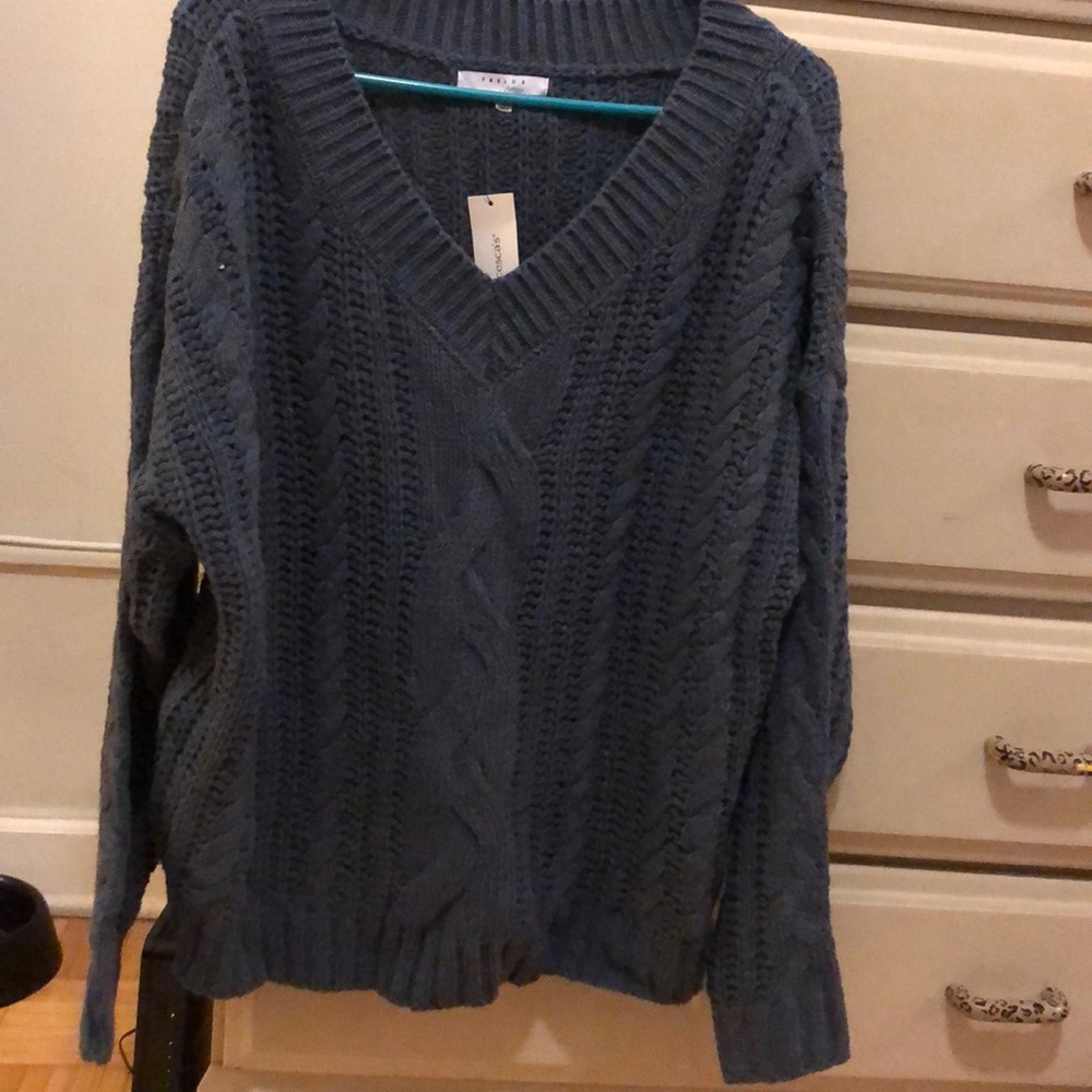 V Neck sweater